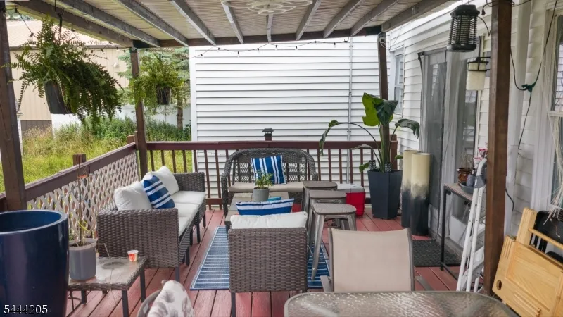 49 Hillcrest Dr Liberty, NJ 07838