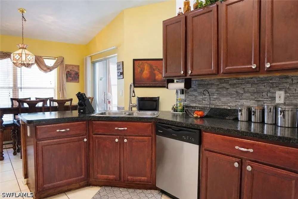 Jung Boulevard W Naples, FL 34120