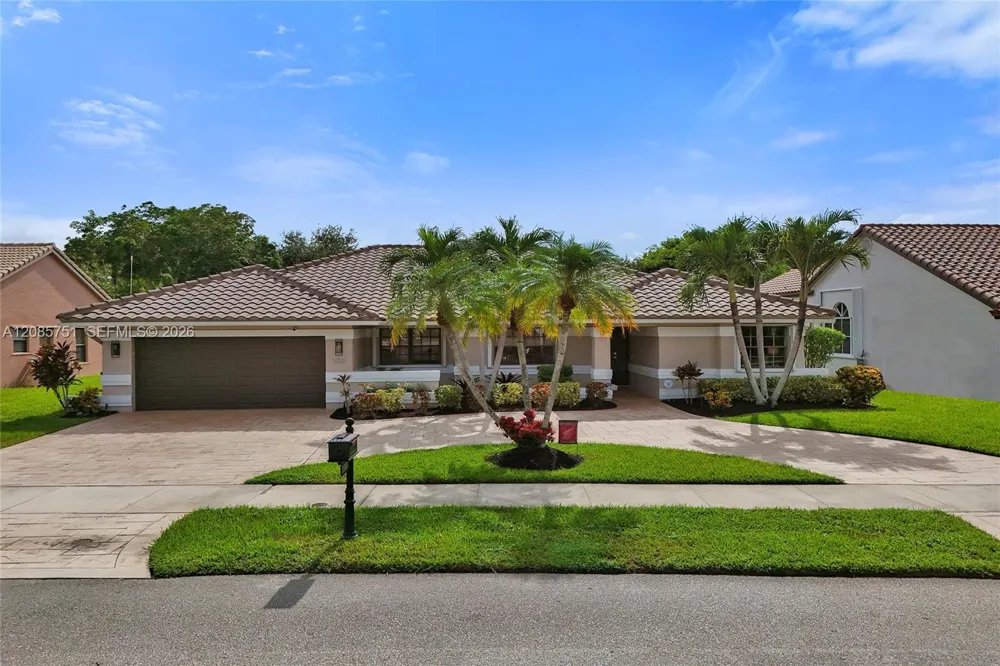 3001 Old Orchard Rd Davie, FL 33328