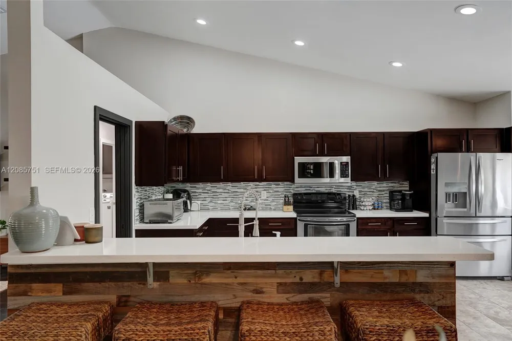 3001 Old Orchard Rd Davie, FL 33328