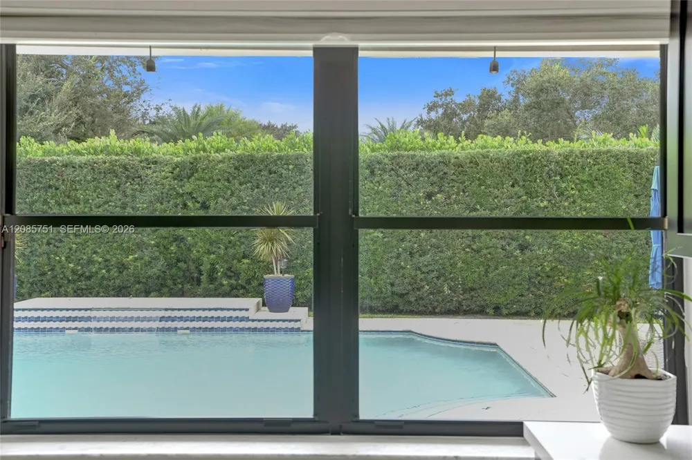 3001 Old Orchard Rd Davie, FL 33328