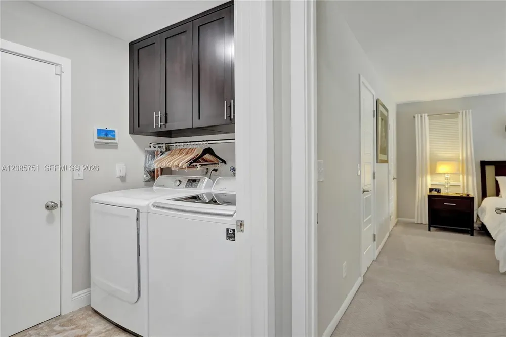 3001 Old Orchard Rd Davie, FL 33328
