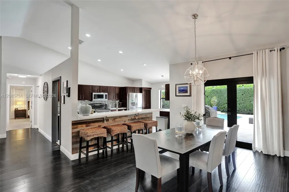 3001 Old Orchard Rd Davie, FL 33328