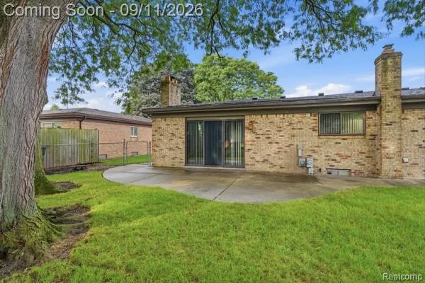 37036 Almont Drive E Sterling Heights City, MI 48310