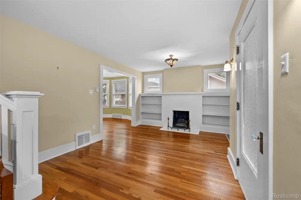 608 S West Street Royal Oak City, MI 48067
