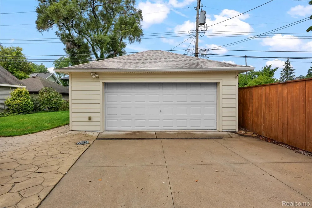 608 S West Street Royal Oak City, MI 48067