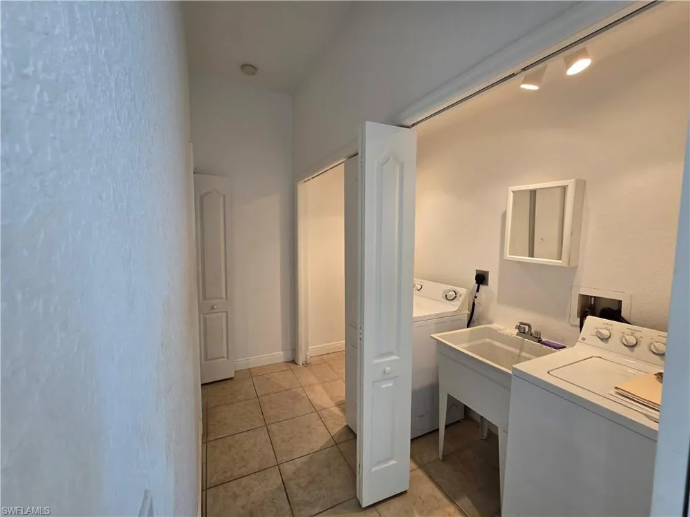 123 NW 14th Avenue Cape Coral, FL 33993