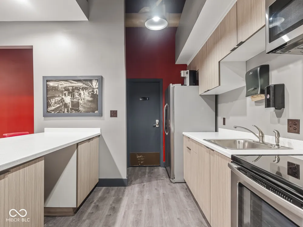 430 Park Avenue #104 Indianapolis, IN 46202