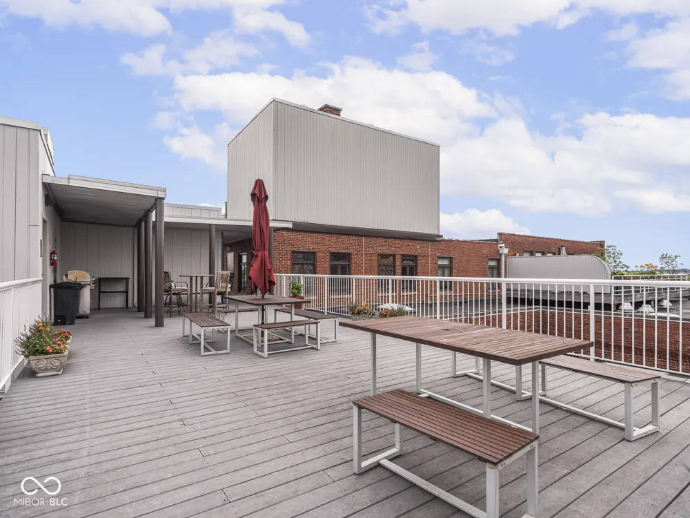 430 Park Avenue #104 Indianapolis, IN 46202