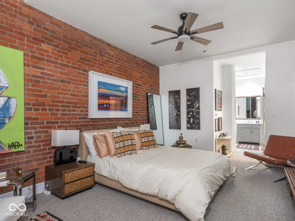 430 Park Avenue #104 Indianapolis, IN 46202