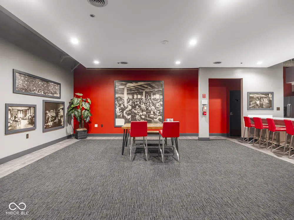 430 Park Avenue #104 Indianapolis, IN 46202