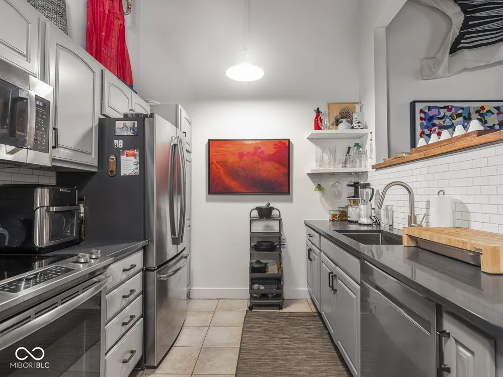 430 Park Avenue #104 Indianapolis, IN 46202