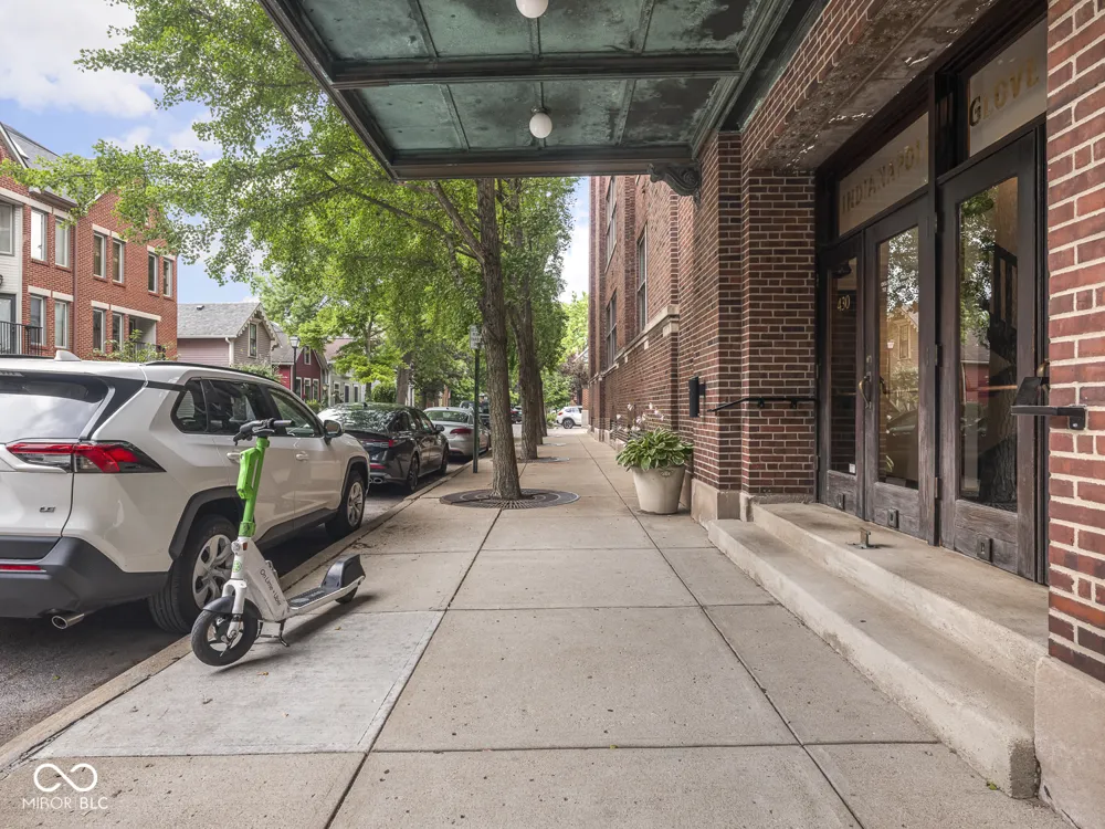 430 Park Avenue #104 Indianapolis, IN 46202