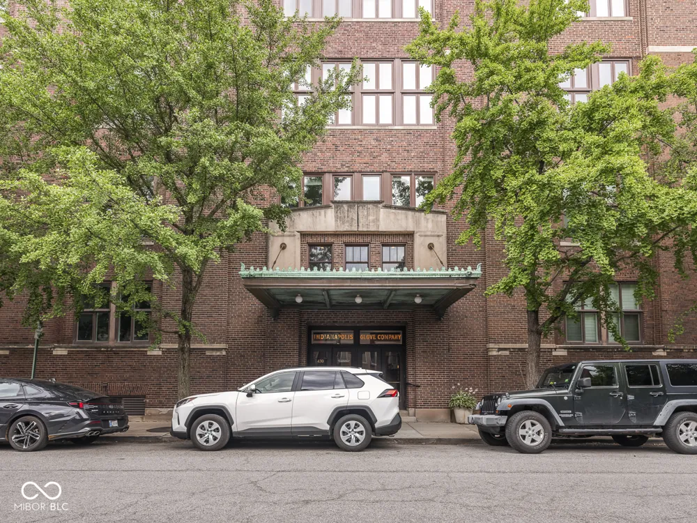 430 Park Avenue #104 Indianapolis, IN 46202