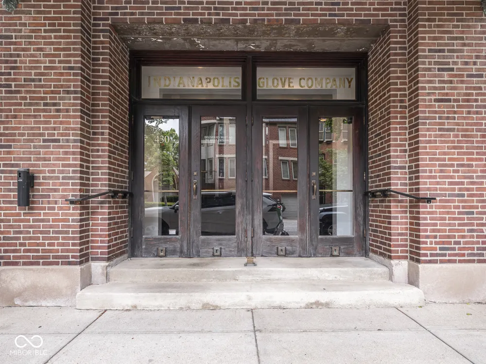430 Park Avenue #104 Indianapolis, IN 46202