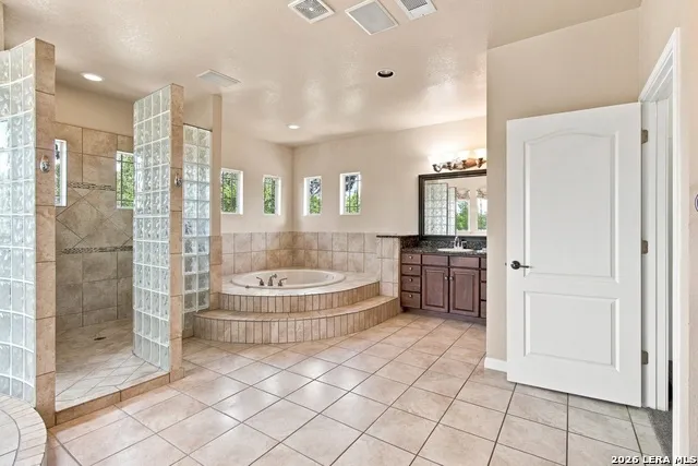 25827 Echo Terrace St San Antonio, TX 78260