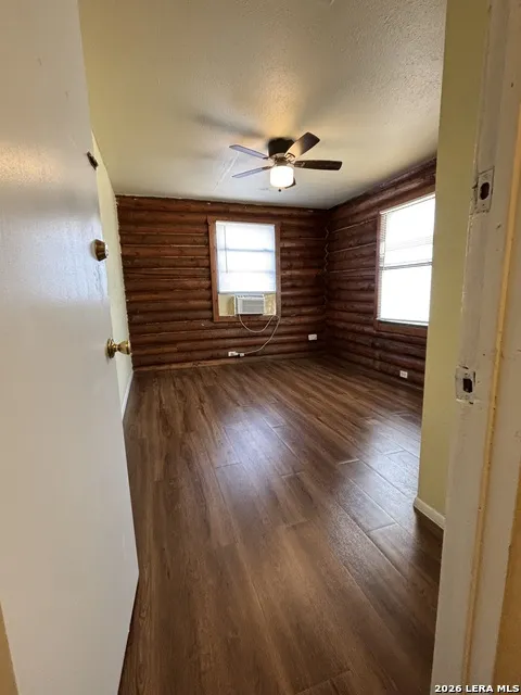 234 SAN ANGELO ST Unit 3 Bandera, TX 78003