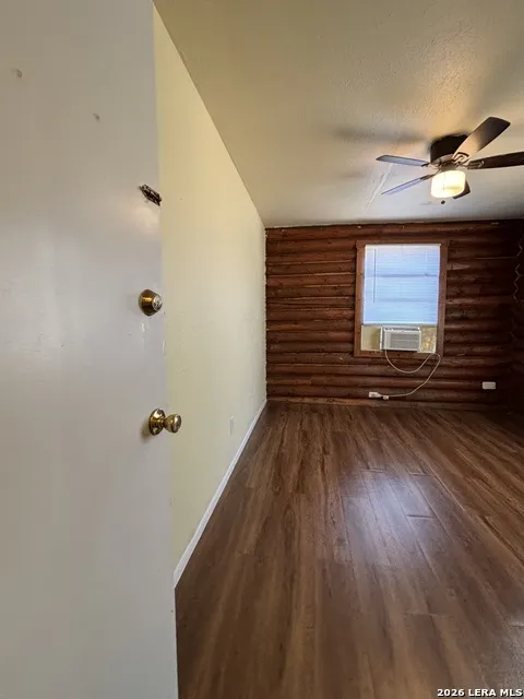 234 SAN ANGELO ST Unit 3 Bandera, TX 78003