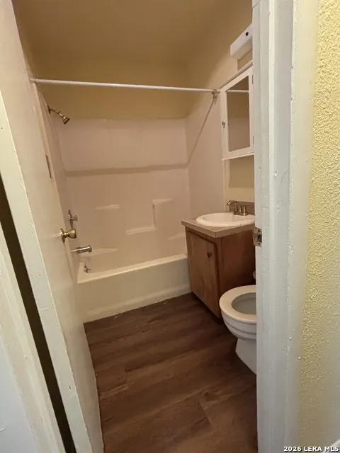 234 SAN ANGELO ST Unit 3 Bandera, TX 78003