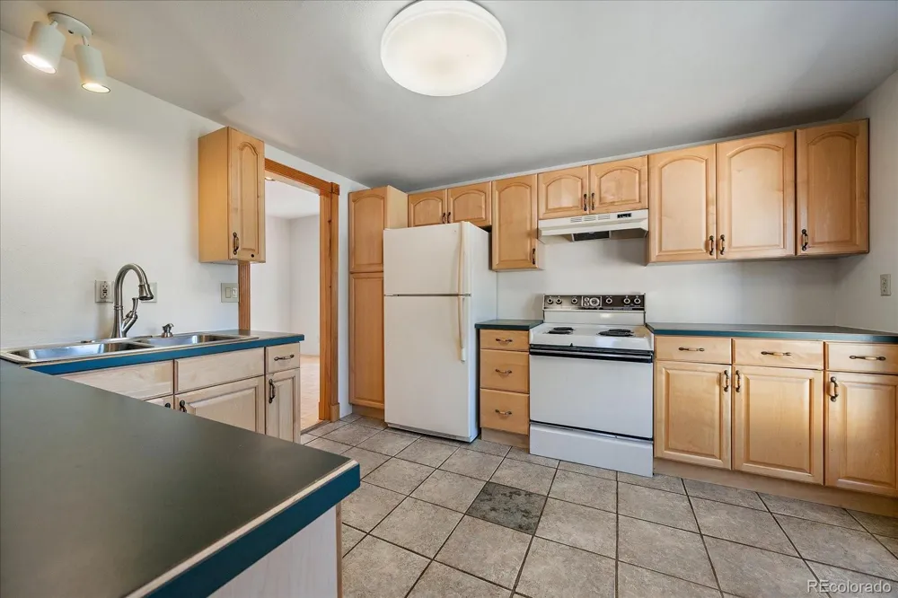 5705 Yukon Street Arvada, CO 80002