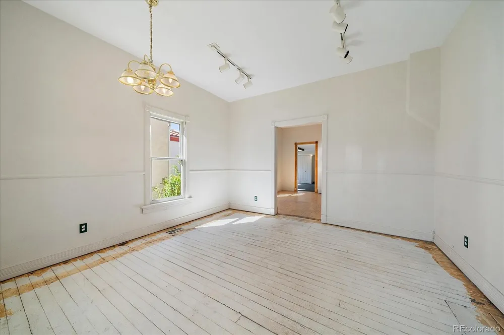 5705 Yukon Street Arvada, CO 80002