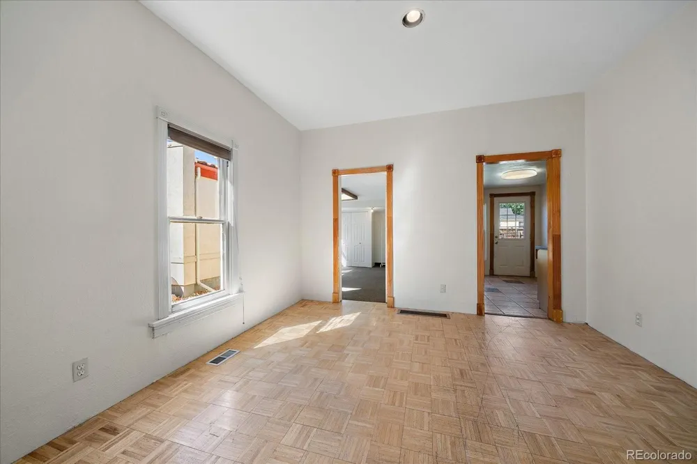 5705 Yukon Street Arvada, CO 80002