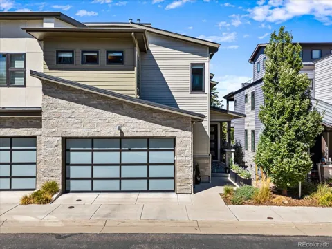 4687 W 50th Place