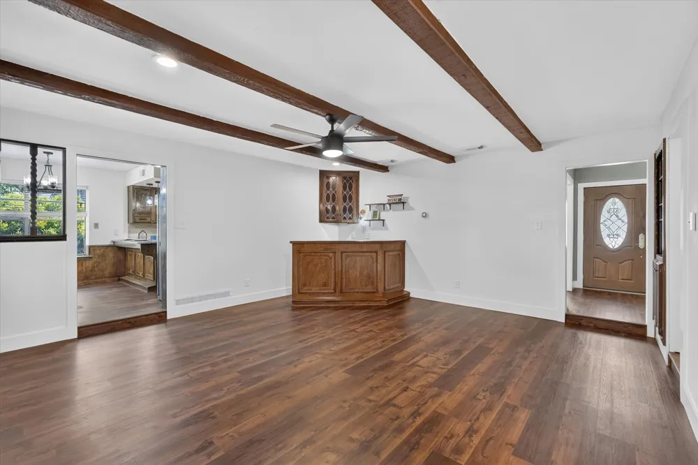 1000 Cherry Court Hurst, TX 76053