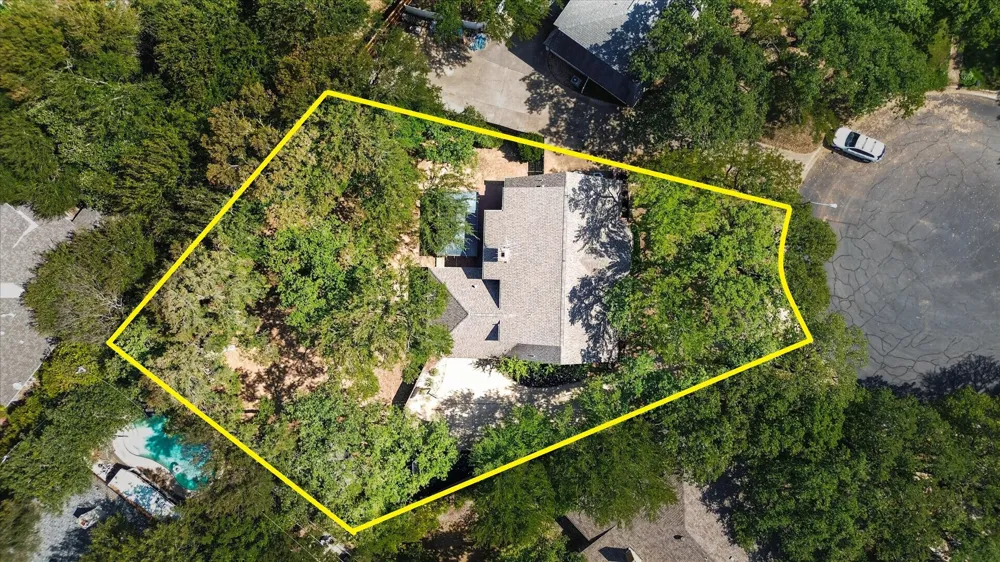 1000 Cherry Court Hurst, TX 76053