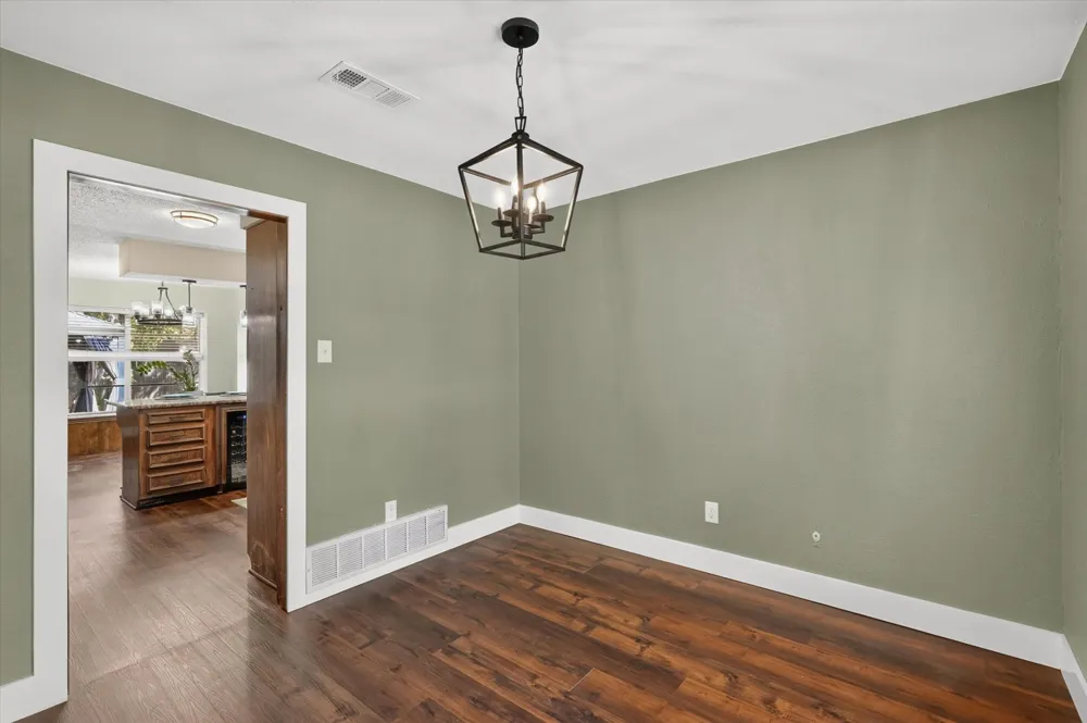1000 Cherry Court Hurst, TX 76053
