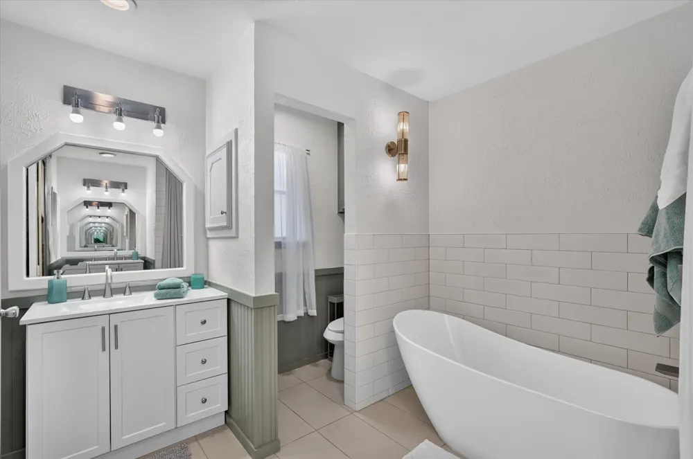 1000 Cherry Court Hurst, TX 76053
