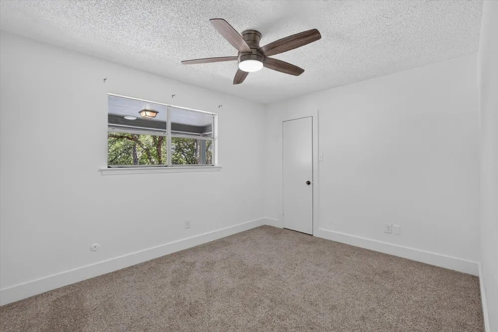 1000 Cherry Court Hurst, TX 76053