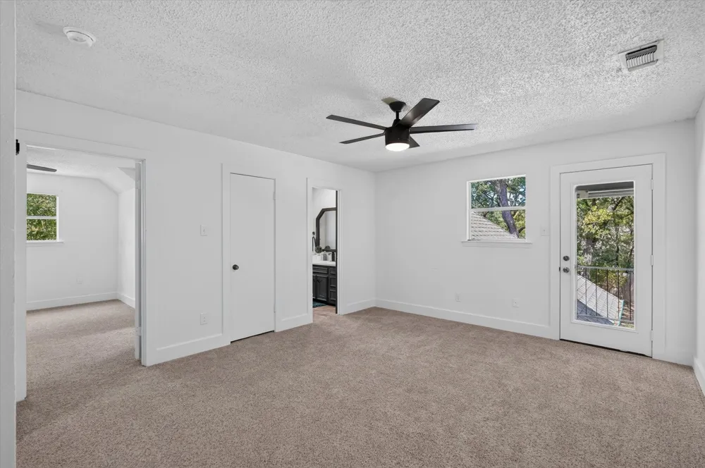 1000 Cherry Court Hurst, TX 76053