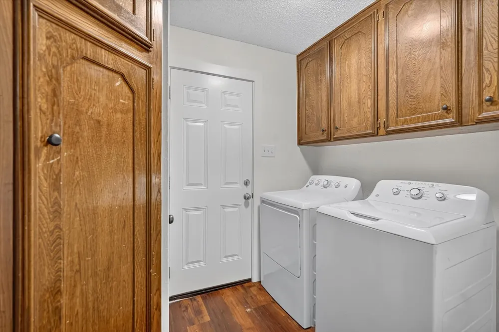 1000 Cherry Court Hurst, TX 76053