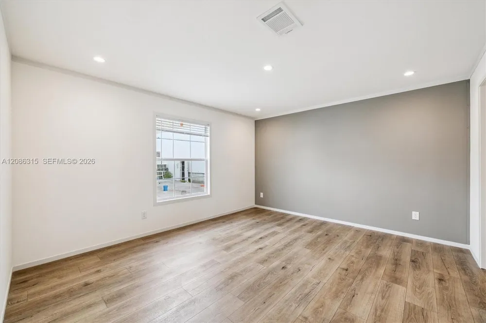17101 SW 200th St Miami, FL 33187