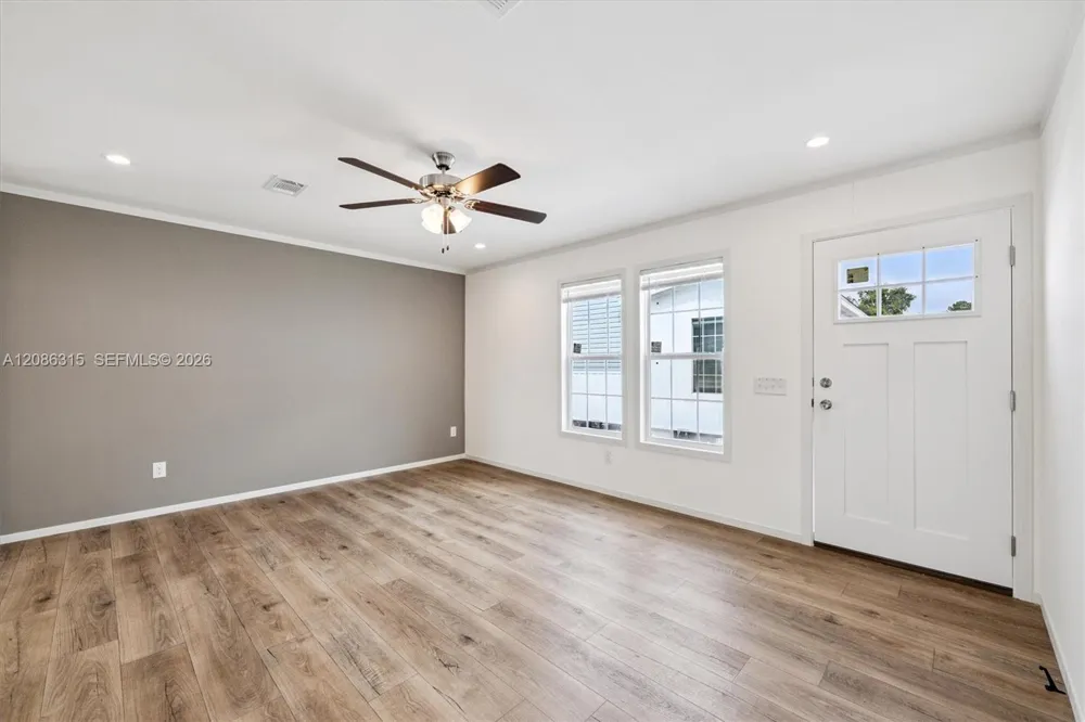 17101 SW 200th St Miami, FL 33187
