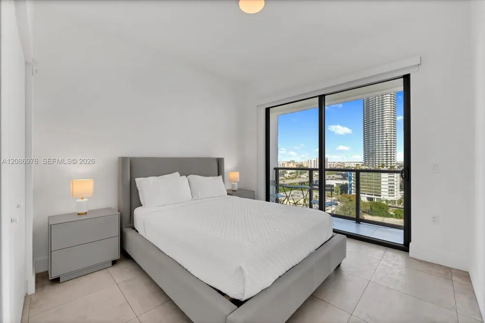 239 SW 9th St #1603 Miami, FL 33130