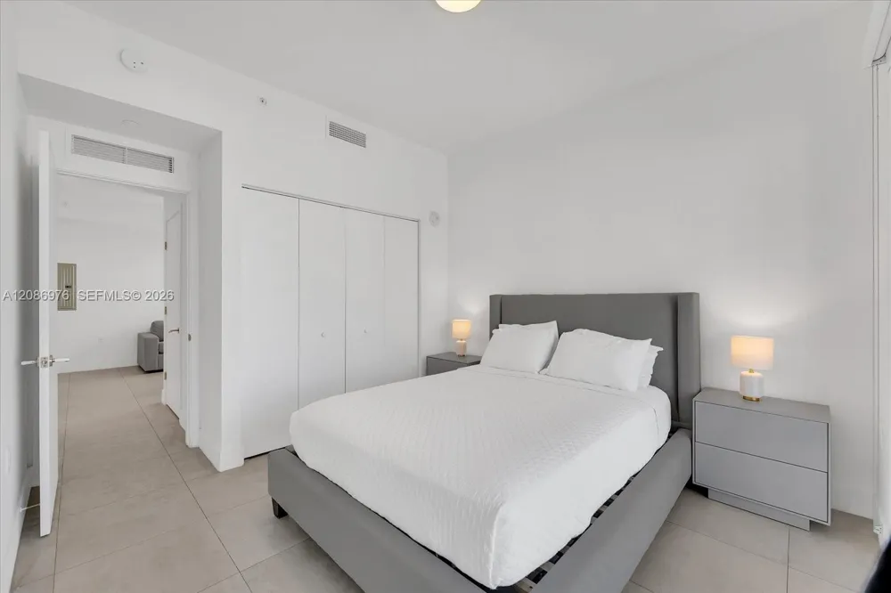 239 SW 9th St #1603 Miami, FL 33130