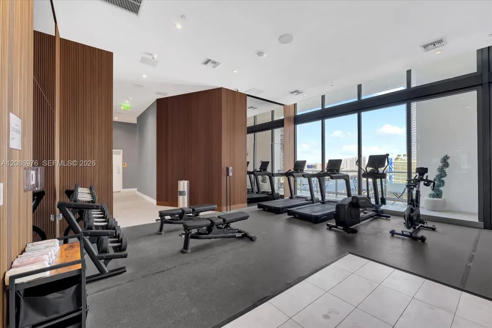 239 SW 9th St #1603 Miami, FL 33130