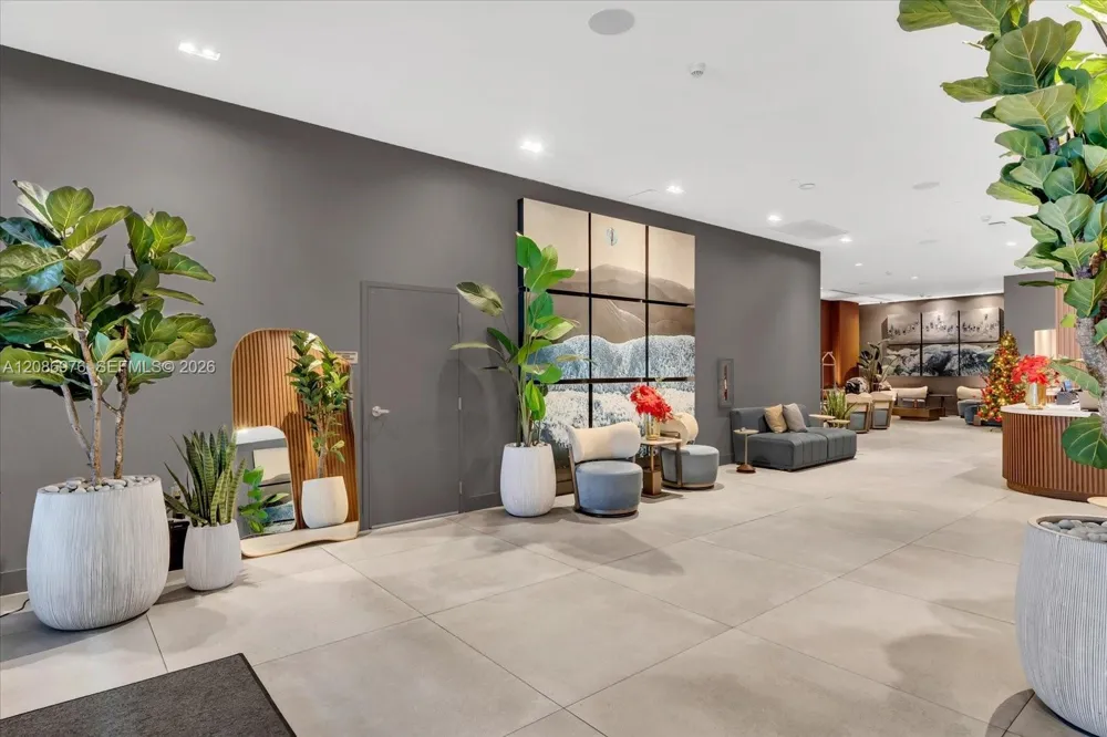 239 SW 9th St #1603 Miami, FL 33130
