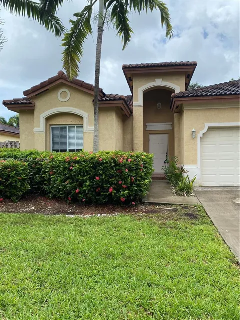 8982 SW 212th Ter