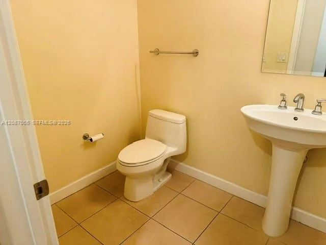 1945 S Ocean Dr #1103 Hallandale Beach, FL 33009