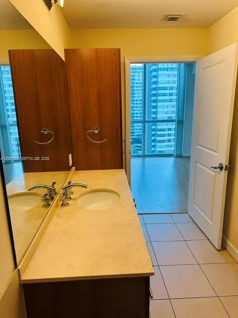 1945 S Ocean Dr #1103 Hallandale Beach, FL 33009