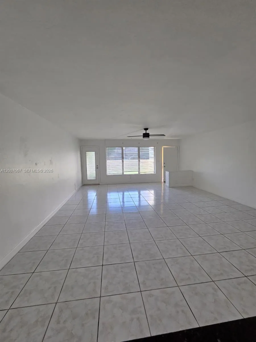 1885 NE 121st St #8 North Miami, FL 33181