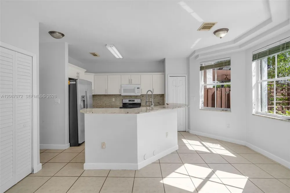 4873 NW 107th Path Doral, FL 33178