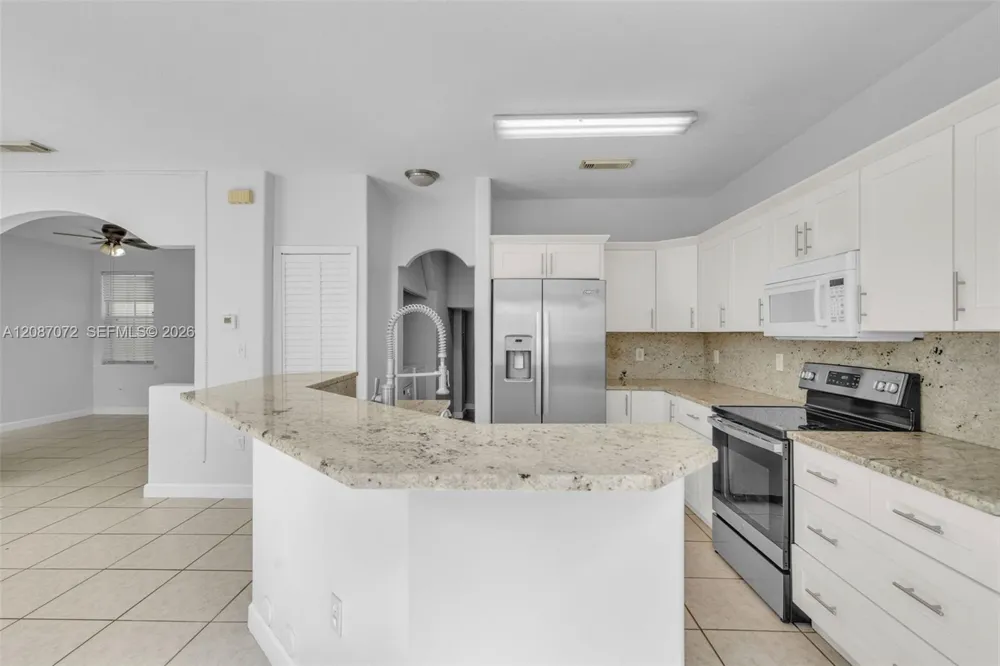 4873 NW 107th Path Doral, FL 33178
