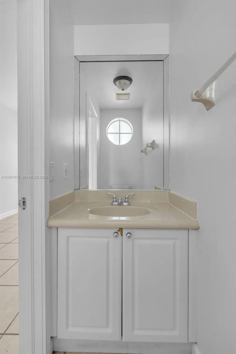4873 NW 107th Path Doral, FL 33178