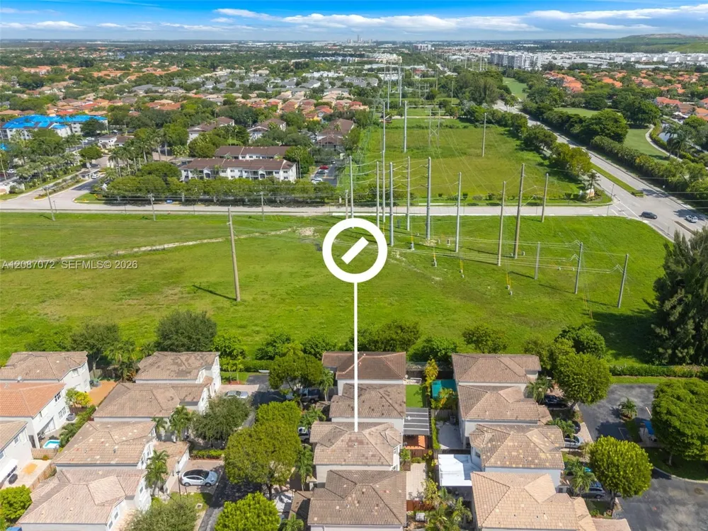 4873 NW 107th Path Doral, FL 33178