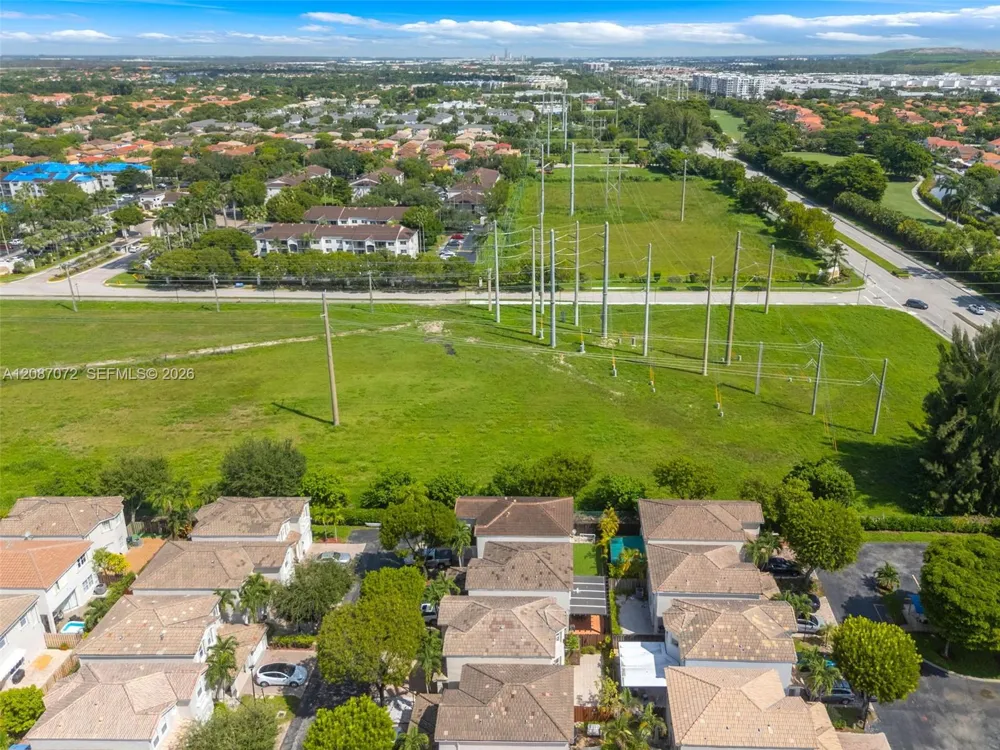 4873 NW 107th Path Doral, FL 33178