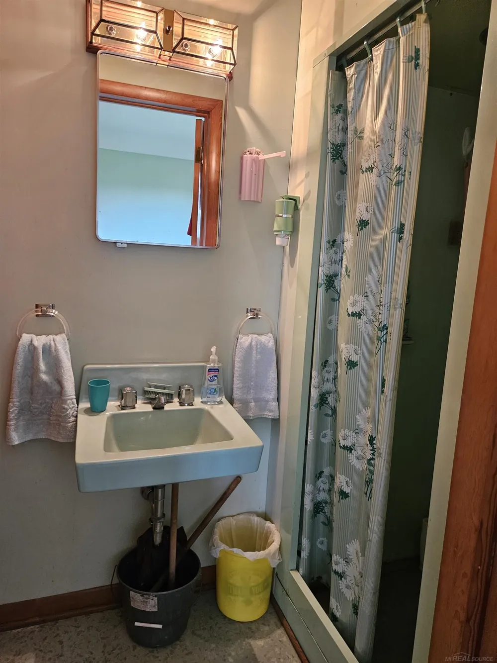 2407 AITKEN ROAD Buel Township, MI 48422